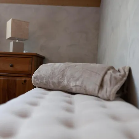 Apaisante Avec Sauna Et Petit-dejeuner Inclus - Fr-1-589-714 Frühstückspension