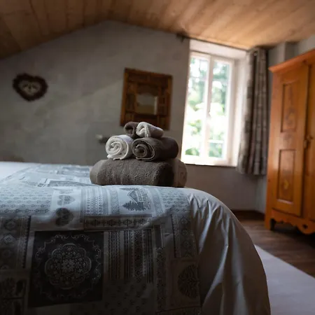 Apaisante Avec Sauna Et Petit-dejeuner Inclus - Fr-1-589-714 Bed & Breakfast